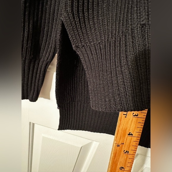 ARITZIA WILFRED FREE Lin Sweater Black 100% Merino Wool Hi Lo Turtleneck XS NICE - Picture 13 of 16